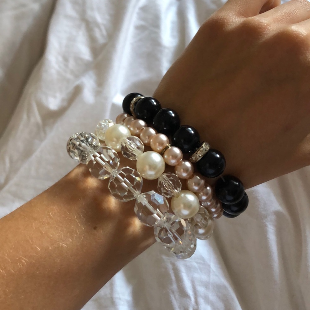 Bracelet lot